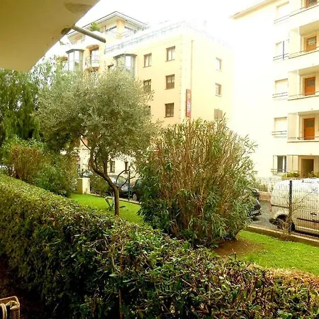 Apartment 4 Pieces Design 100 Metres Croisette - 3 Bedrooms