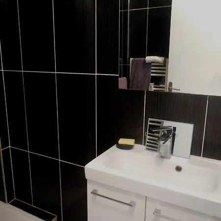 Apartment 4 Pieces Design 100 Metres Croisette - 3 Bedrooms *